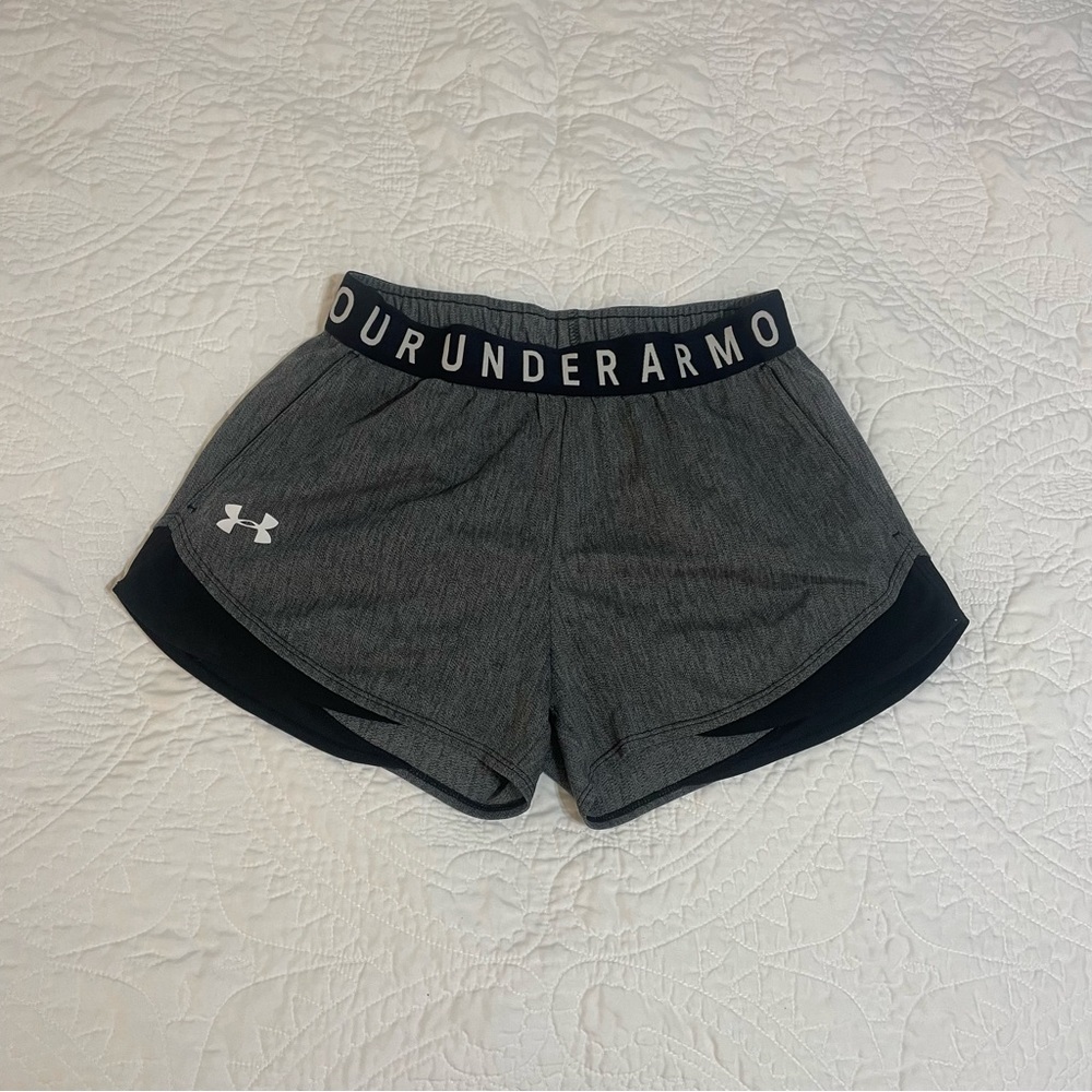 grey extra small under armor shorts